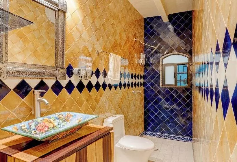 هتل Casa De Colores