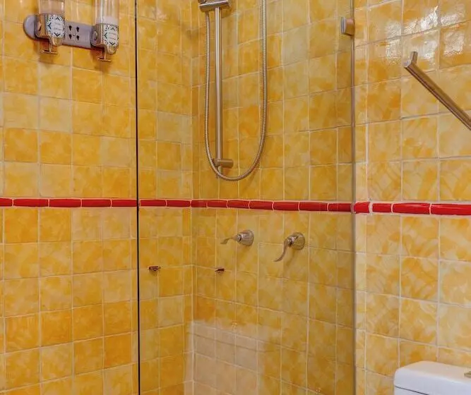 هتل Casa De Colores