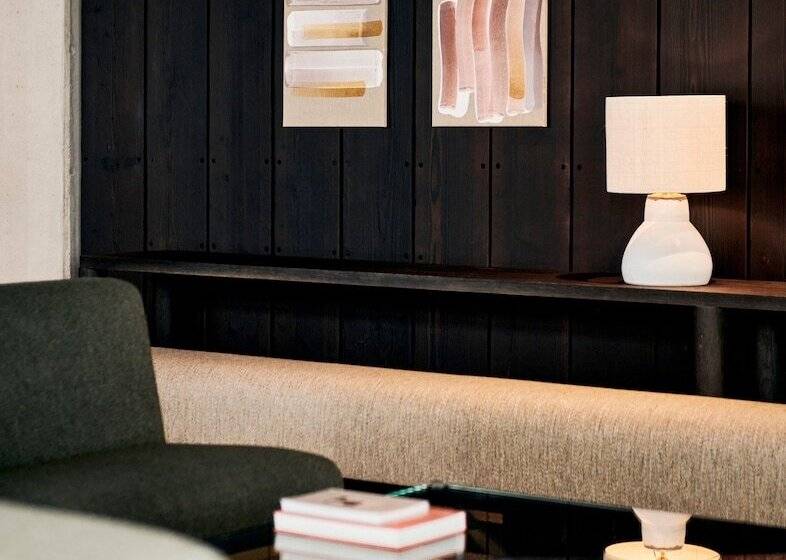 Hotel Karl August A Neighborhood