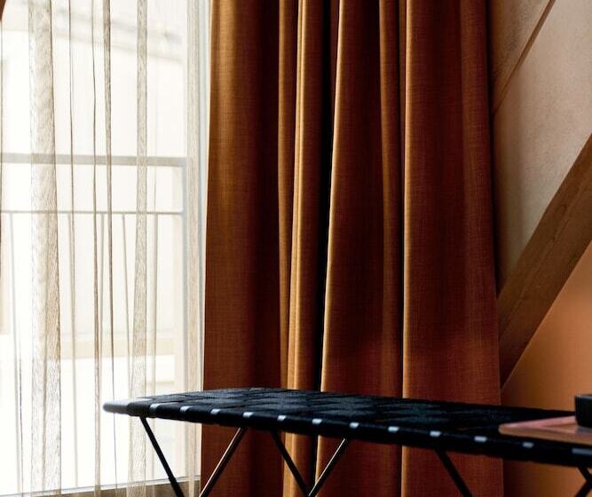 Hotel Karl August A Neighborhood