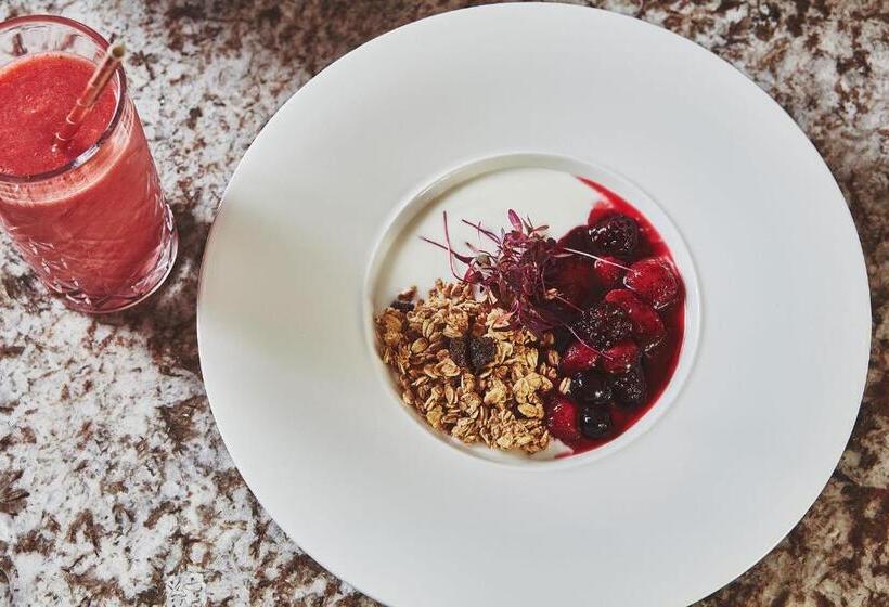 Hotel No.26 By The Sea