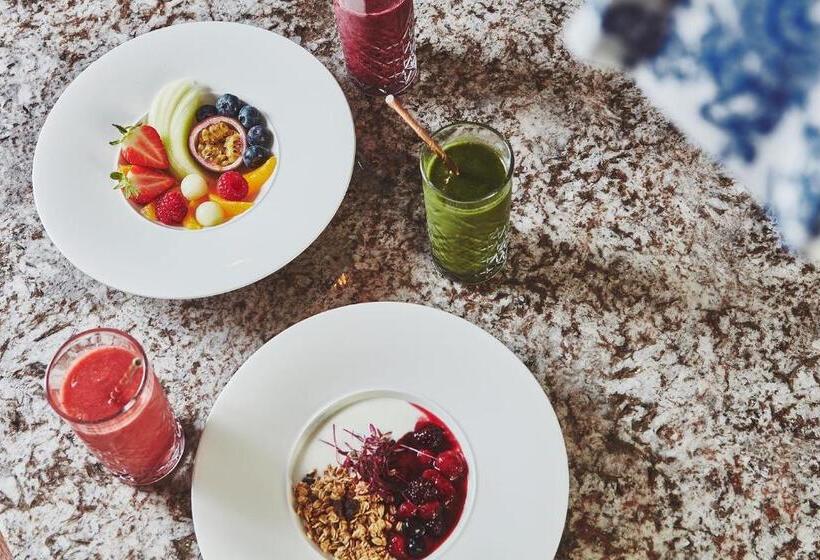 Hotel No.26 By The Sea