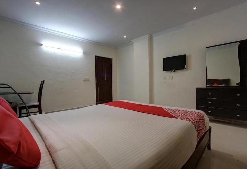 Отель Oyo 45416 The Naagaa Residency