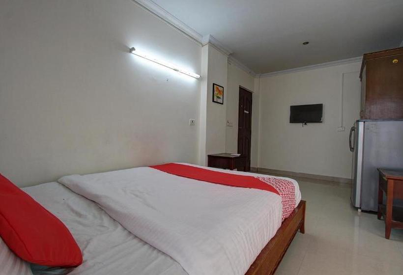 Отель Oyo 45416 The Naagaa Residency