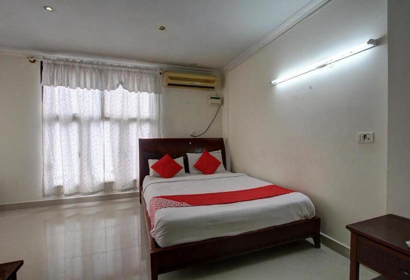 Отель Oyo 45416 The Naagaa Residency