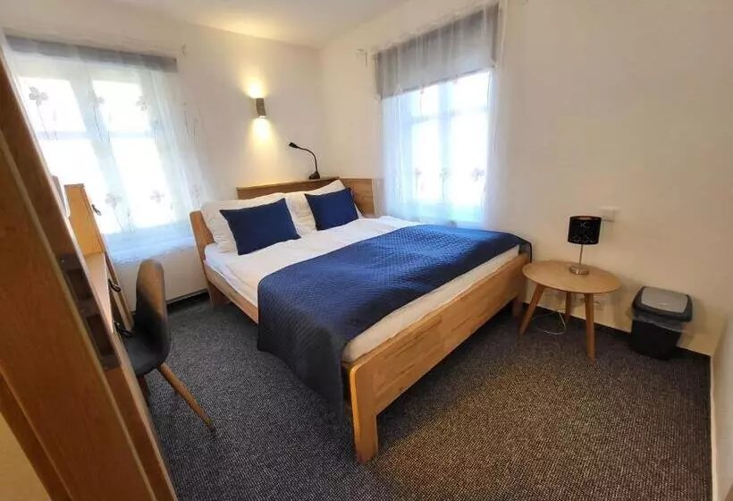 Hotelli Pension Jitřenka Hřensko