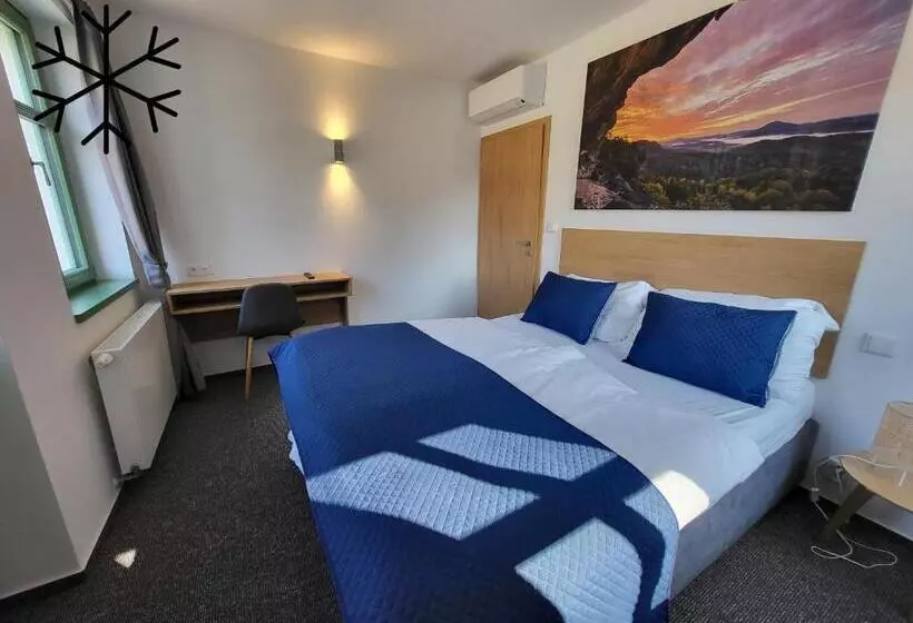 Hotelli Pension Jitřenka Hřensko