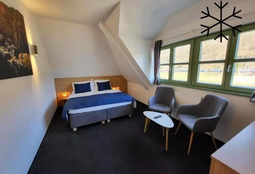 Hotelli Pension Jitřenka Hřensko