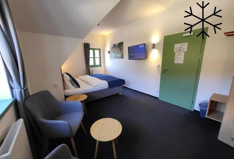 Отель Pension Jitřenka Hřensko