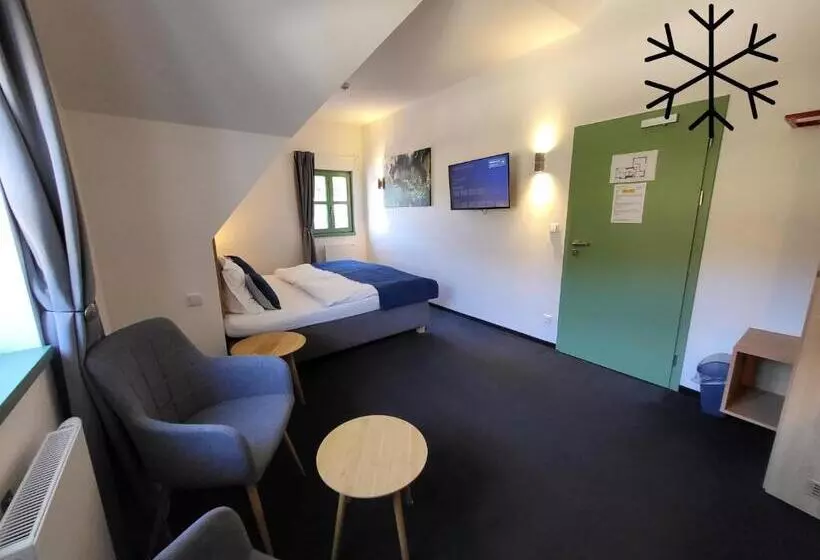 Hotelli Pension Jitřenka Hřensko