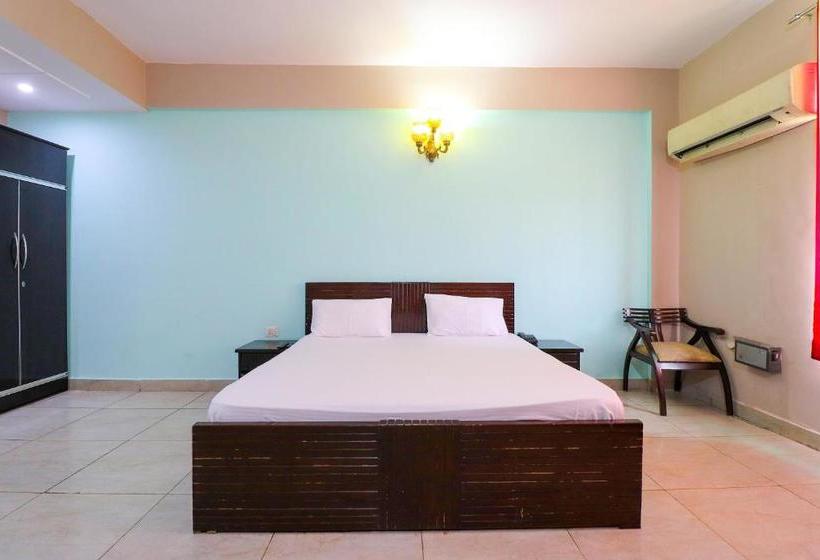 Hotelli Spot On Shree Shyam