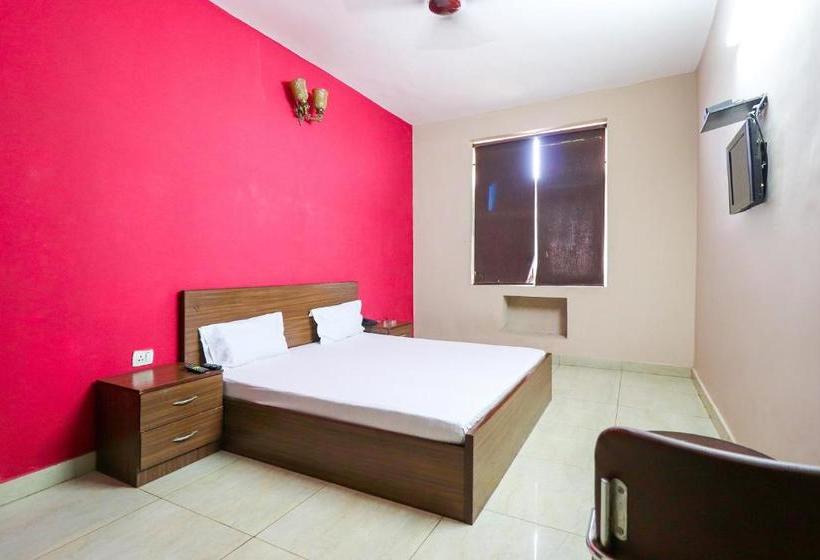 Hotelli Spot On Shree Shyam