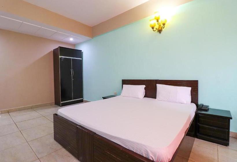 Hotelli Spot On Shree Shyam