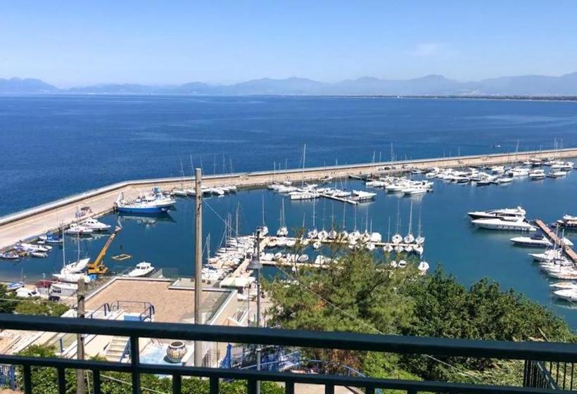 ペンション Anreale Rooms Agropoli