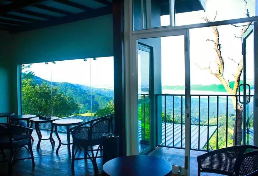 リゾートホテル The Riverston Grand