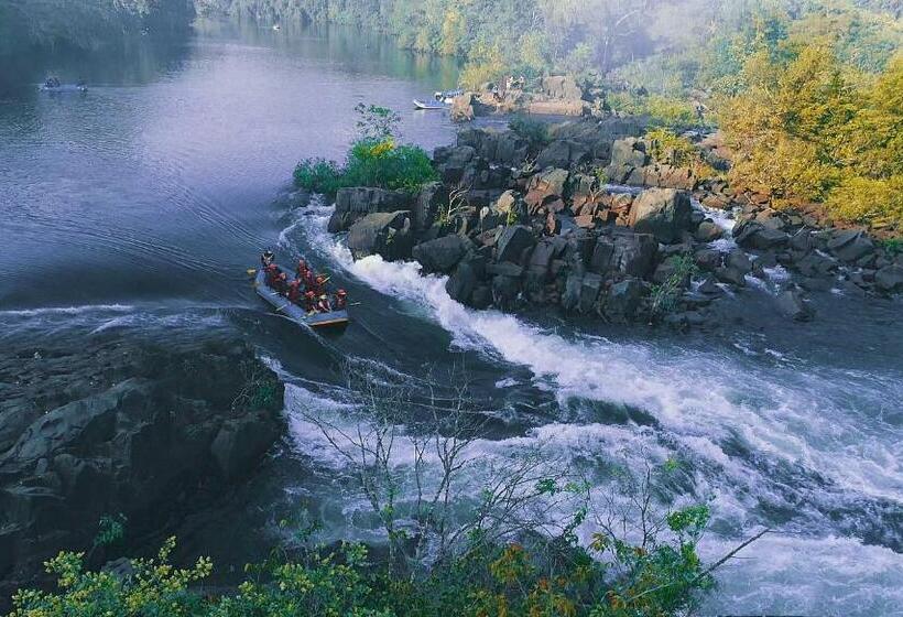 Whistling Woodzs Resort