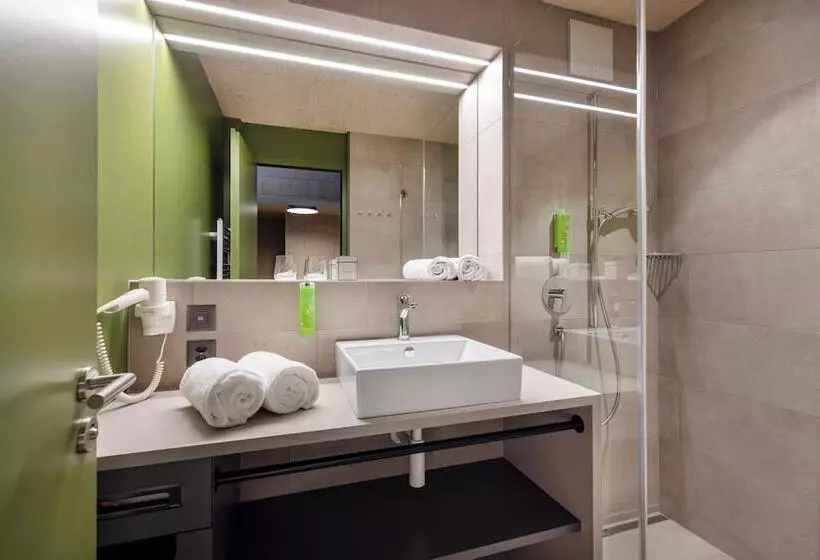 Aves Hotel Savognin