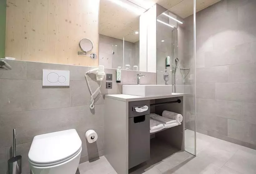 Aves Hotel Savognin