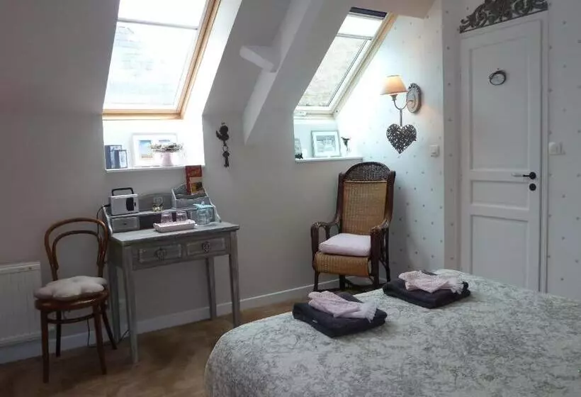 Aamiaismajoitus (B&B) Manoir De Turqueville Les Quatre Etoiles