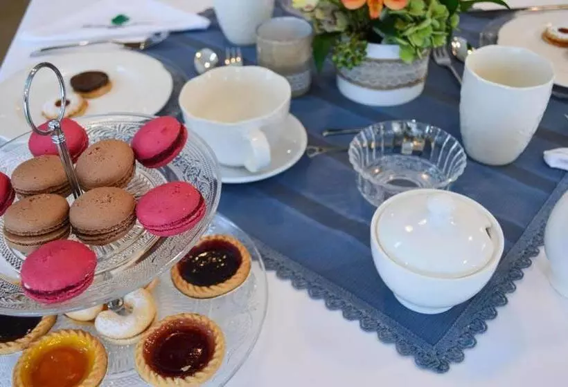 Aamiaismajoitus (B&B) Somhegyi öreg Hársfák Major Vendégház