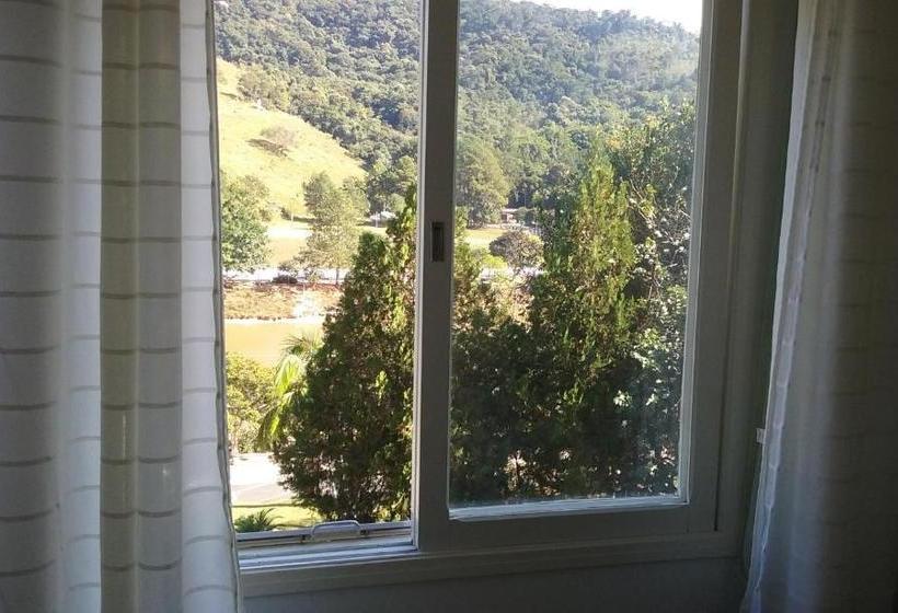 Flat Cavalinho Branco 2b1