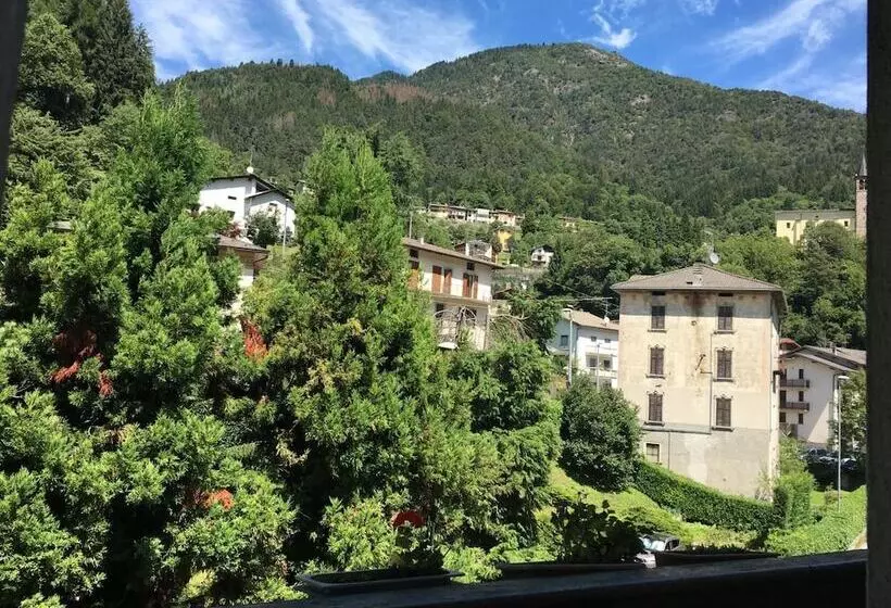 Hotelli Albergo Panoramico