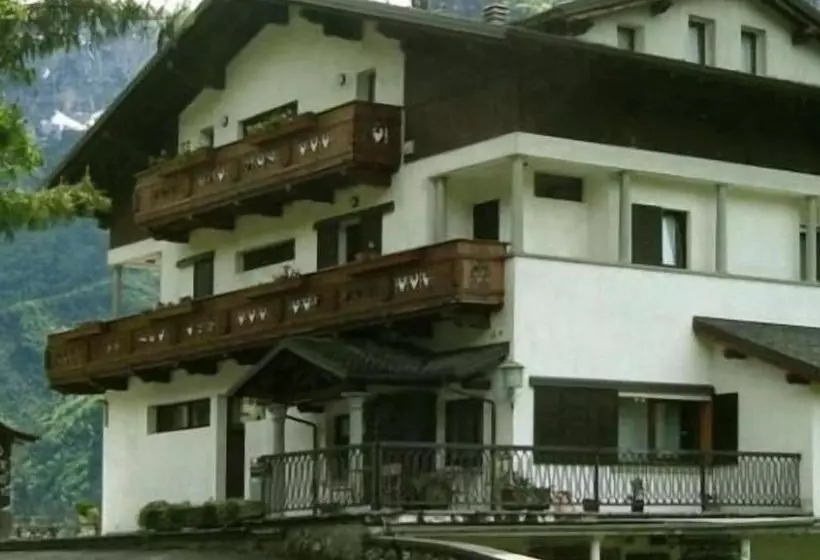 Hotelli Albergo Panoramico