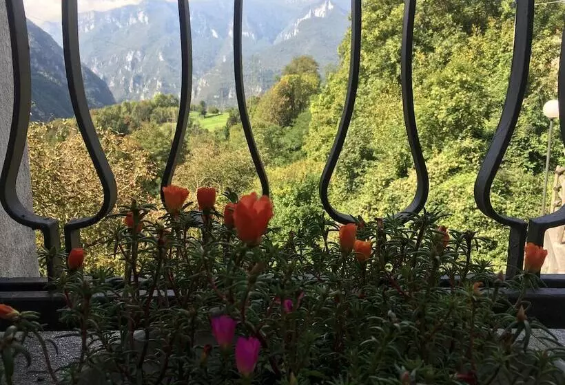 Hotelli Albergo Panoramico