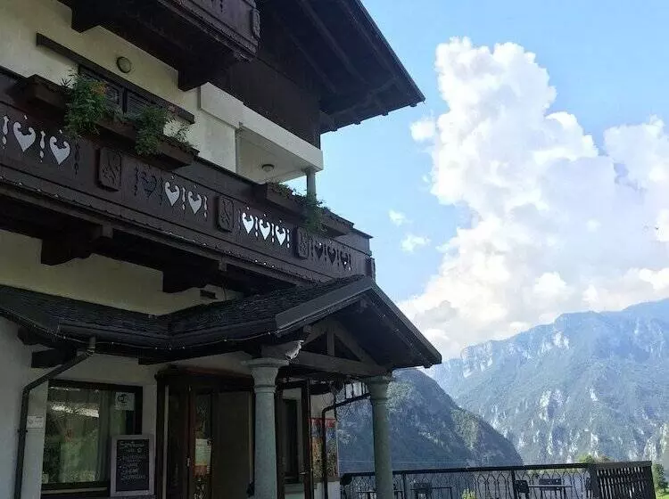 Hotelli Albergo Panoramico