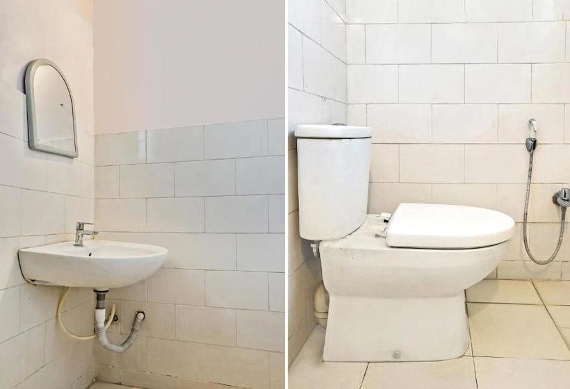 Отель Oyo 36998 Shobha S Guest House