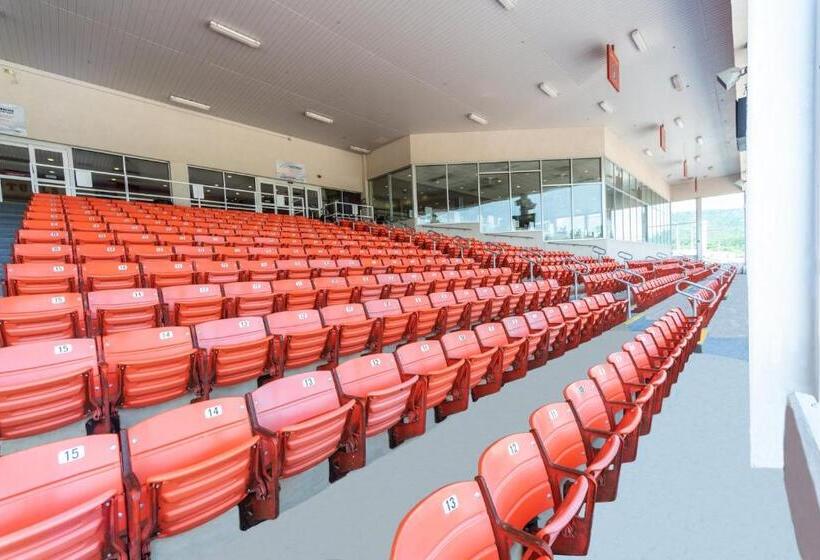 בית מלון כפרי Tioga Downs Casino And Resort