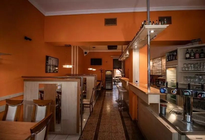 Majatalo Penzion Lucie