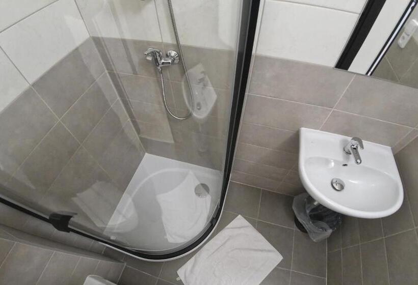 膳宿费 Penzion Tenis Klub Deza