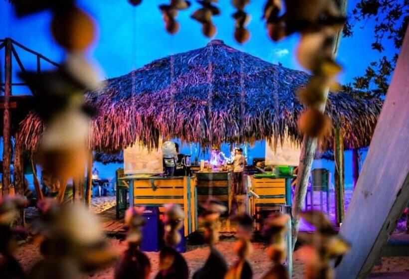 پانسیون The Wizard & Bar Baru