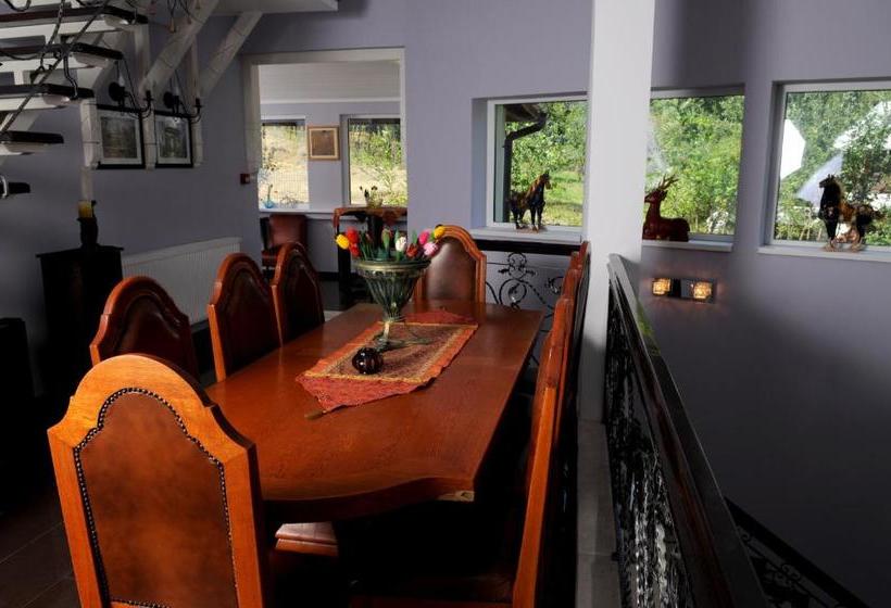 بنسيون Vila Europa