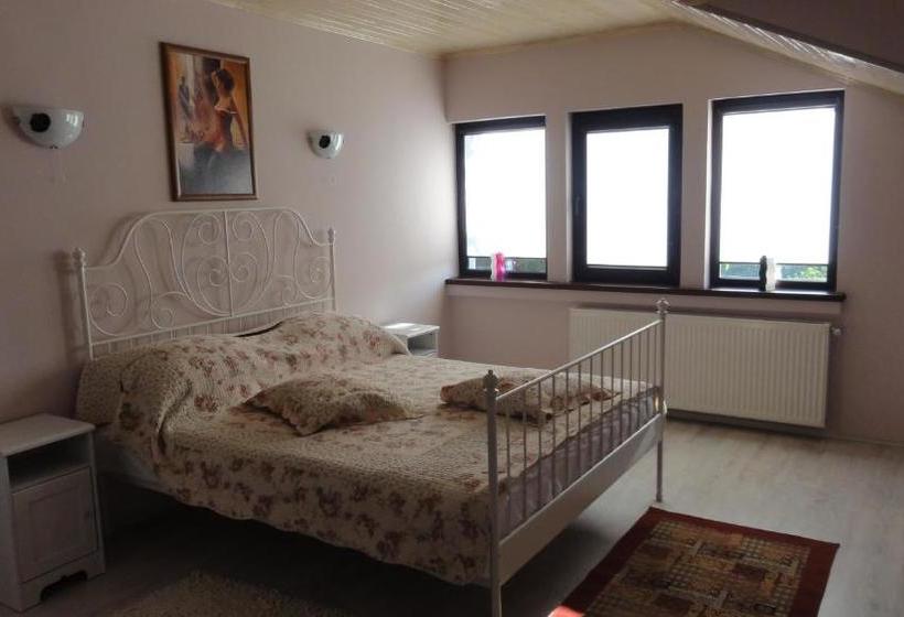 بنسيون Vila Europa