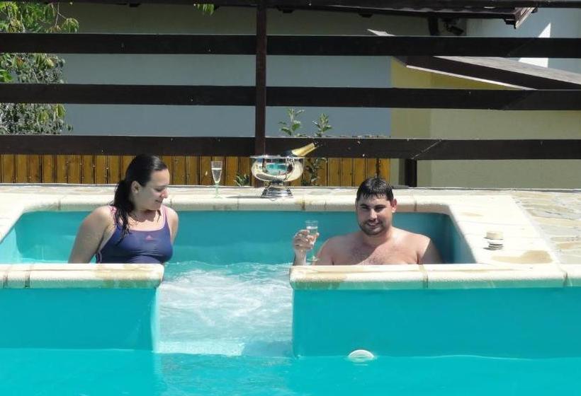 بنسيون Vila Europa