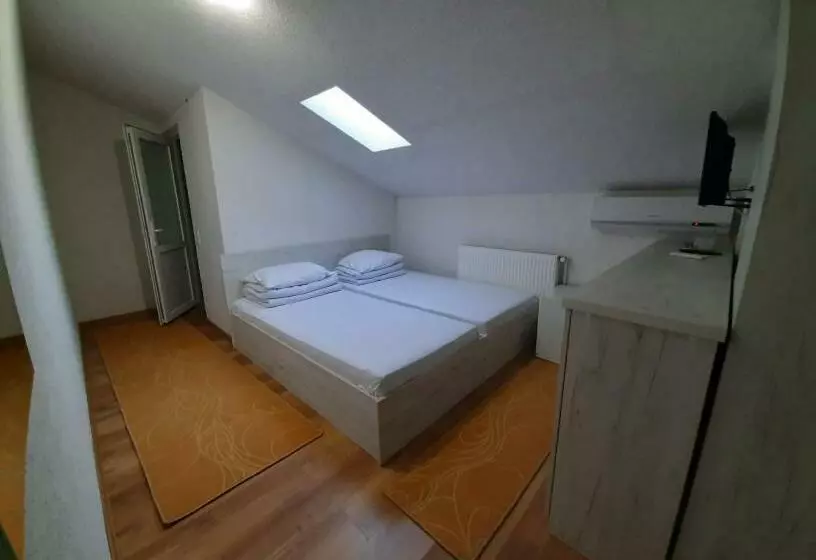 ペンション Complex Turistic Casianna & Spa