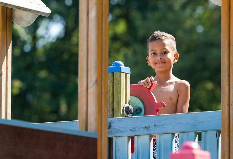 אתר נופש Oostappen Vakantiepark Hengelhoef Nv