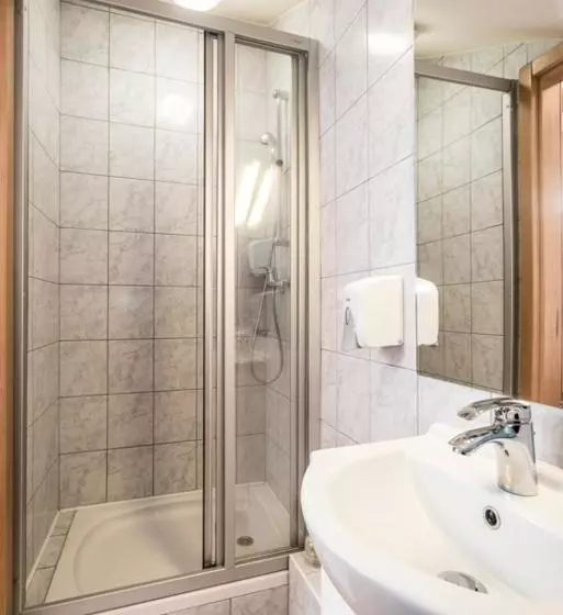 ユースホステル Vinatus Pince