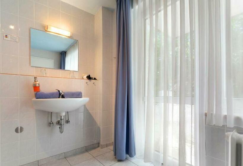 Отель Helgolandia