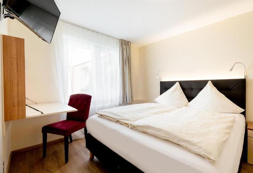 Отель Helgolandia