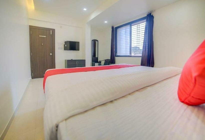 호텔 Oyo 64297 Sai Leela