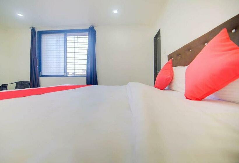 호텔 Oyo 64297 Sai Leela