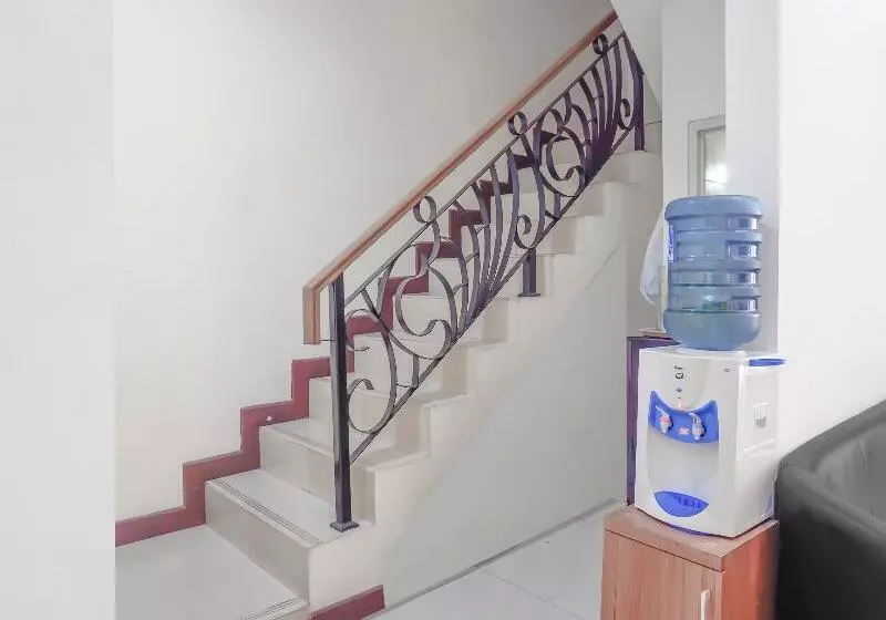 ホテル Spot On 3072 Wisma Madinah Syariah