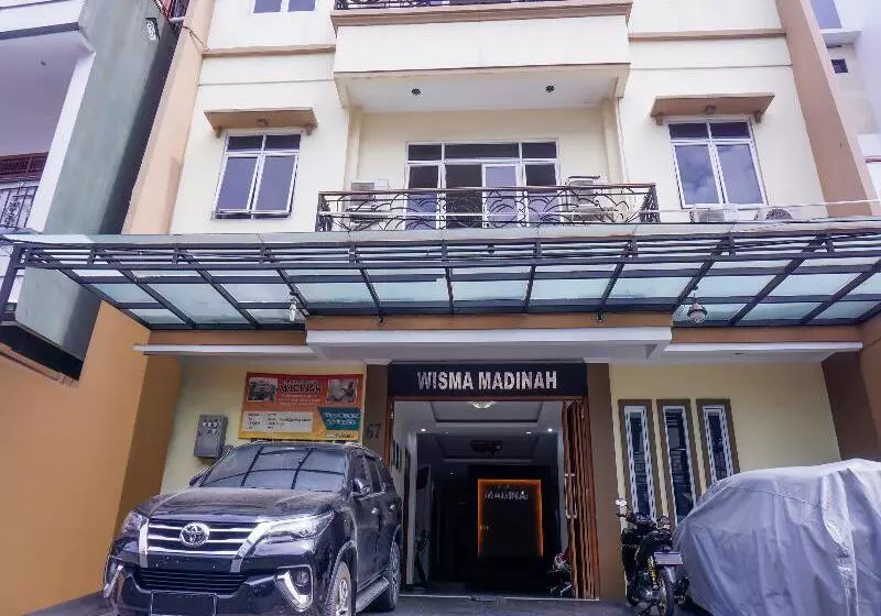 ホテル Spot On 3072 Wisma Madinah Syariah