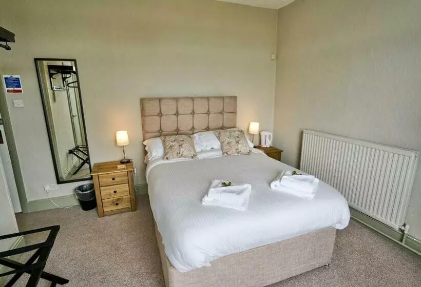 Hotelli The Commodore Inn