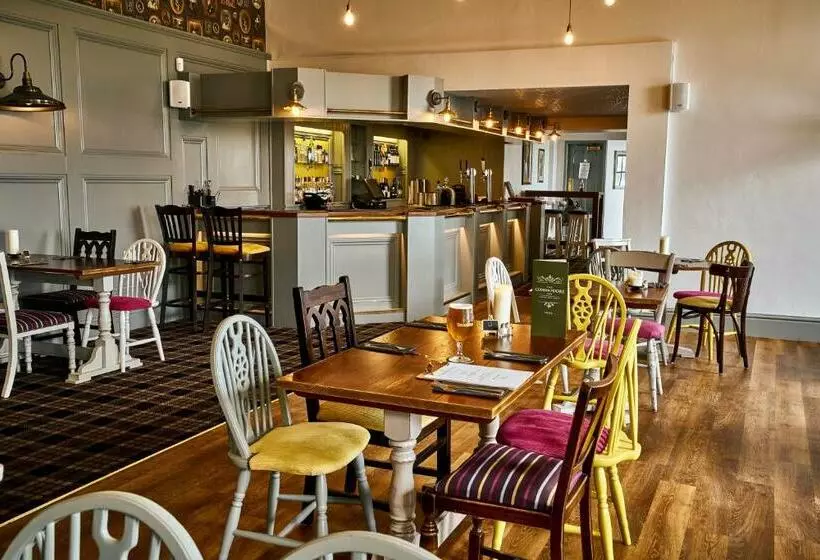 Hotelli The Commodore Inn