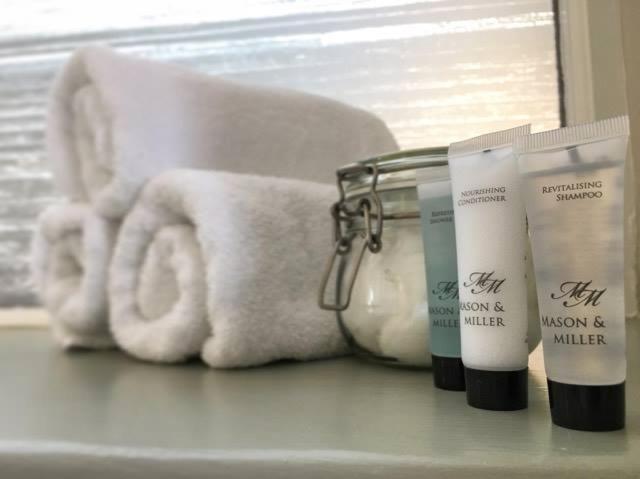 Hotel The Commodore Inn