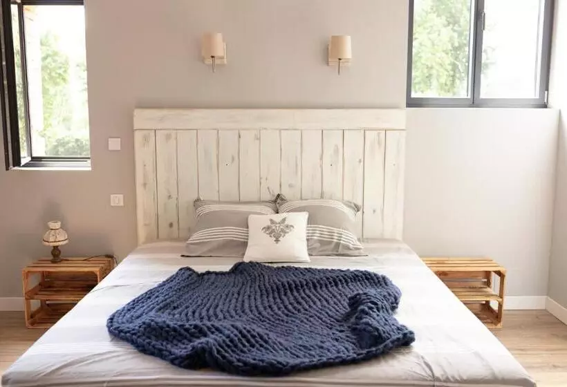 Aamiaismajoitus (B&B) Domaine Des Jammetous   Hotel And Yoga Retreat Center